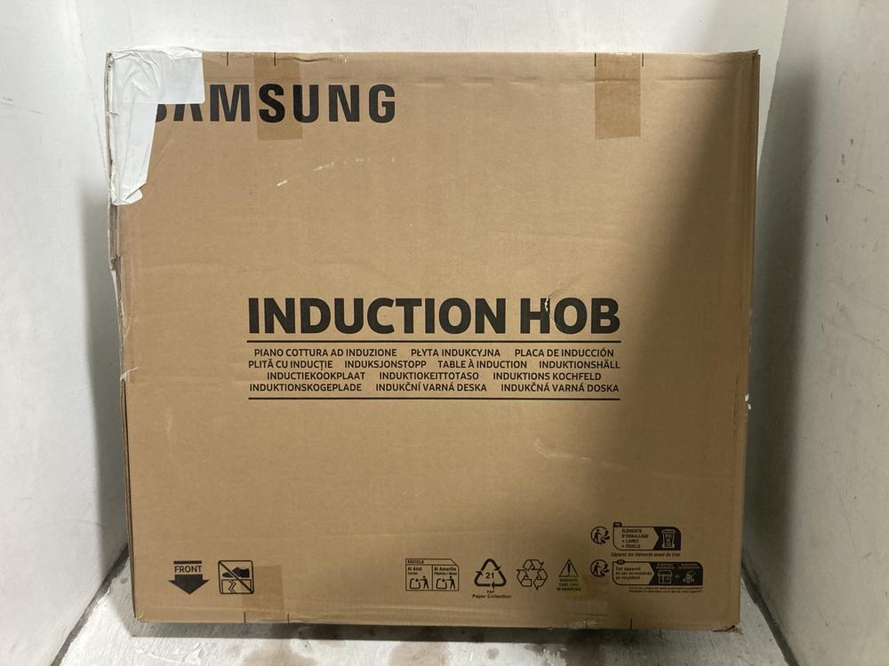 Lot 488  
            Chesterfield SR47 - Parcel Delivery Only 

                
SAMSUNG 4 BURNER SMART CERAMIC INDUCTION HOB ORIGINAL RRP £429 - MODEL NO. NZ64H3...