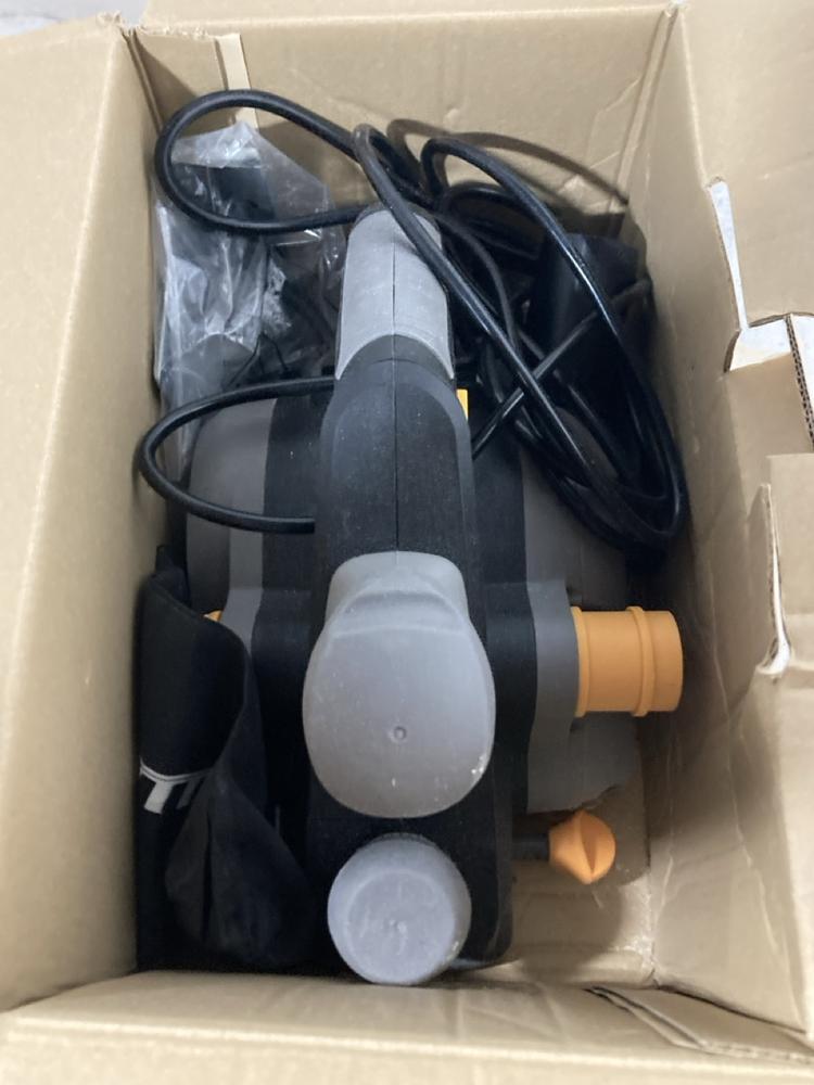 Lot 512  
            Chesterfield SR47 - Parcel Delivery Only 

                
JELLAS ELECTRIC PLANER - MODEL NO. B08BRYLDXQ (LOCATION: G1)