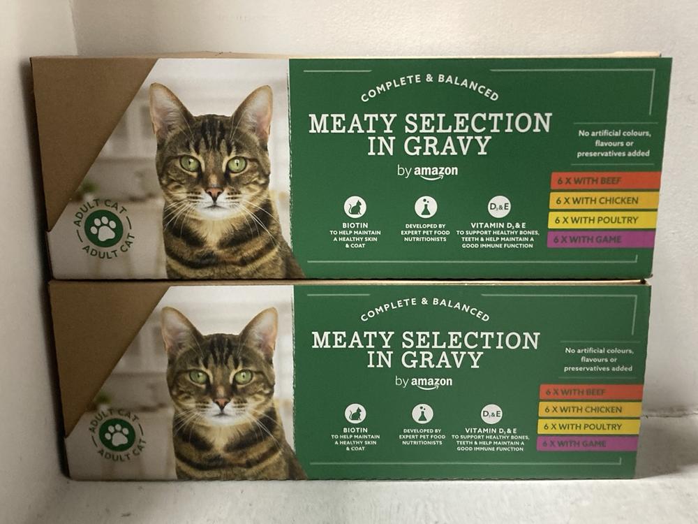 Lot 522  
            Chesterfield SR47 - Parcel Delivery Only 

                
4 X CAT POUCHES MEAT IN GRAVY SELECTION (48 X 100G) - BB 22/11/25 - MAY BE PAST B...