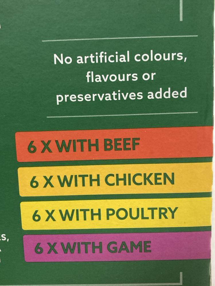 Lot 522  
            Chesterfield SR47 - Parcel Delivery Only 

                
4 X CAT POUCHES MEAT IN GRAVY SELECTION (48 X 100G) - BB 22/11/25 - MAY BE PAST B...
