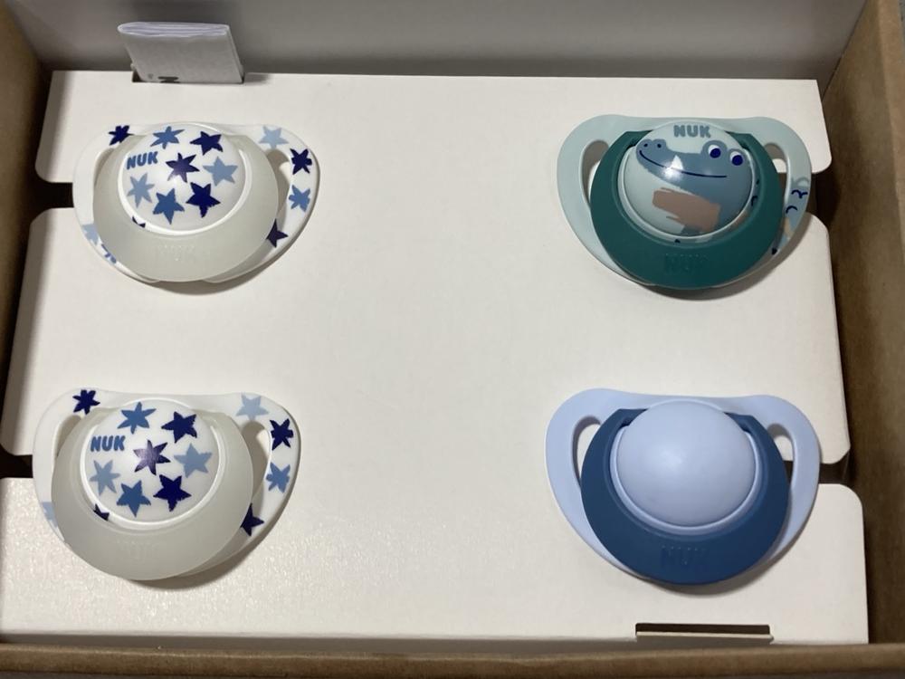 Lot 533  
            Chesterfield SR47 - Parcel Delivery Only 

                
12 X NUK STAR DUMMY FOUR PIECE SET TOTAL ORIGINAL RRP £144 (LOCATION: G2)