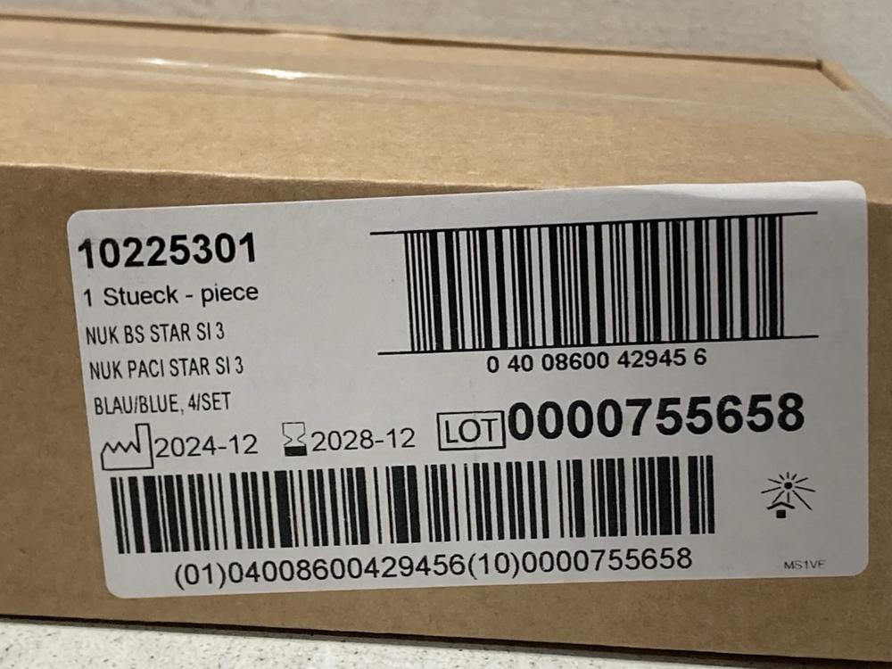 Lot 533  
            Chesterfield SR47 - Parcel Delivery Only 

                
12 X NUK STAR DUMMY FOUR PIECE SET TOTAL ORIGINAL RRP £144 (LOCATION: G2)