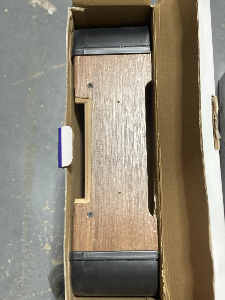 Lot 549  
            Chesterfield SR47 - Parcel Delivery Only 

                
POWER PLAY 28" TABLE TOP AIR HOCKEY TO INCLUDE HARRY POTTER HOGWARTS EXPRESS TRAI...