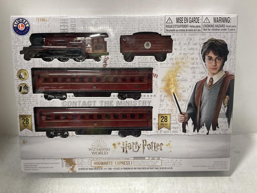 Lot 549  
            Chesterfield SR47 - Parcel Delivery Only 

                
POWER PLAY 28" TABLE TOP AIR HOCKEY TO INCLUDE HARRY POTTER HOGWARTS EXPRESS TRAI...