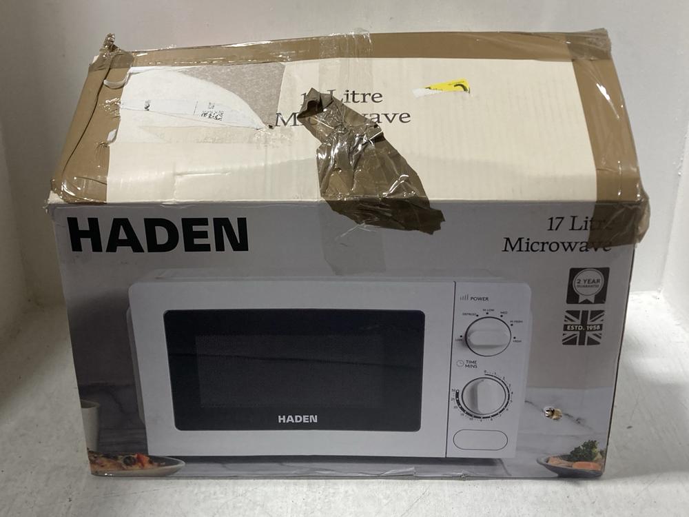 Lot 550  
            Chesterfield SR47 - Parcel Delivery Only 

                
HADEN 17L MICROWAVE OVEN. (LOCATION: G2)