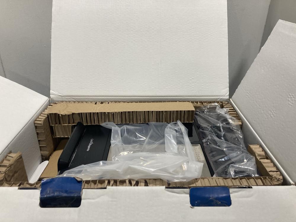 Lot 555  
            Chesterfield SR47 - Parcel Delivery Only 

                
BEKO COFFEE EXPERTO BEAN TO CUP AUTOMATIC COFFEE MACHINE ORIGINAL RRP £349 - MODE...