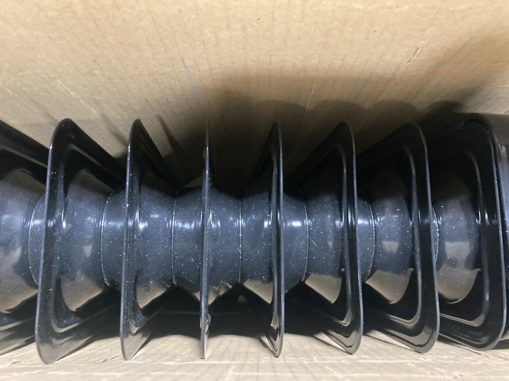 Lot 558  
            Chesterfield SR47 - Parcel Delivery Only 

                
RUSSELL HOBBS OIL FILLED FIN RADIATOR (LOCATION: G3)