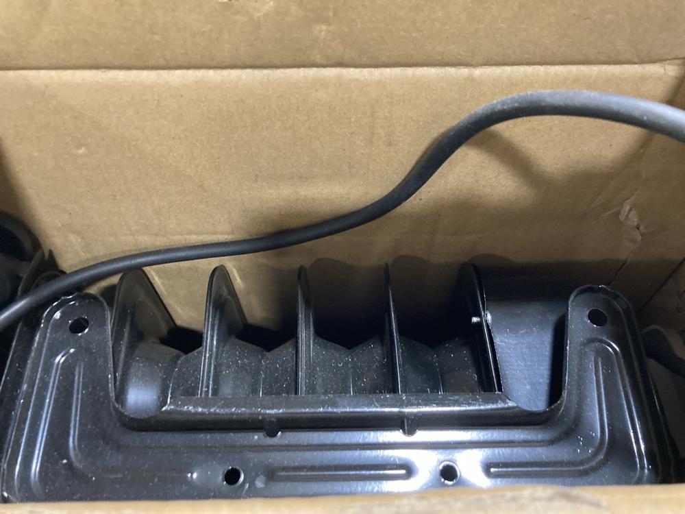 Lot 565  
            Chesterfield SR47 - Parcel Delivery Only 

                
RUSSELL HOBBS OIL FILLED RADIATOR 7 FIN (LOCATION: G3)