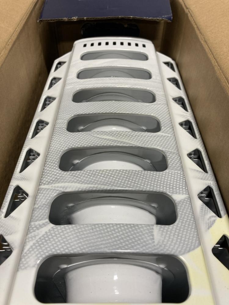 Lot 578  
            Chesterfield SR47 - Parcel Delivery Only 

                
DELONGHI DRAGON 4 ELECTRIC OIL-FILLED RADIATOR. (LOCATION: G3)