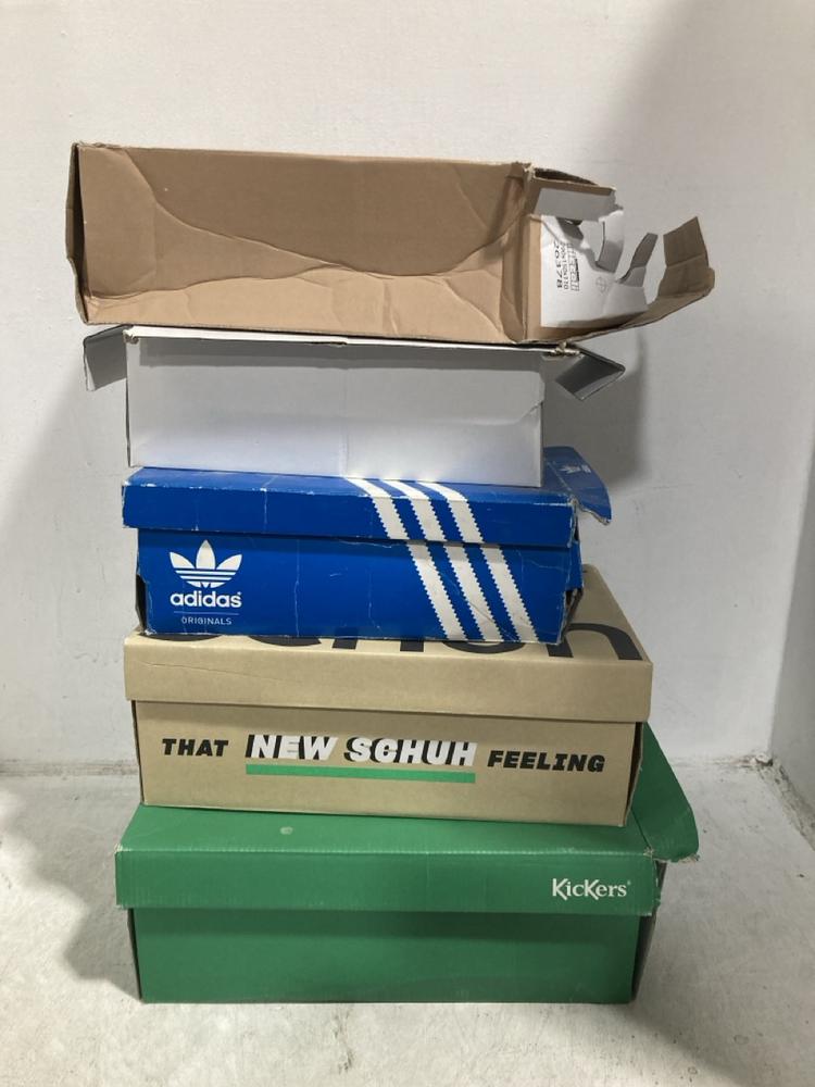 Lot 581  
            Chesterfield SR47 - Parcel Delivery Only 

                
5 X ASSORTED ADULTS FOOTWEAR TO INCLUDE SCHUCH LOAFER IN BLUE SIZE 6 (LOCATION: G4)