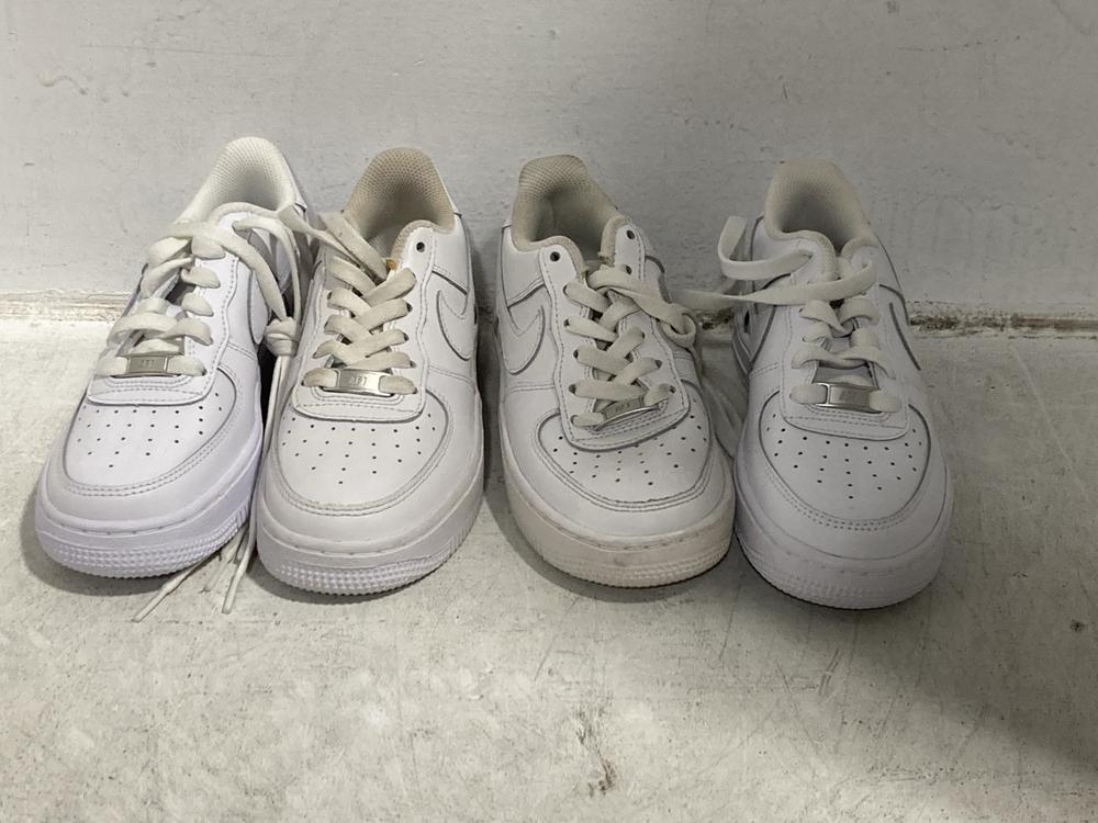 Lot 585  
            Chesterfield SR47 - Parcel Delivery Only 

                
NIKE AIR FORCE 1 TRAINERS IN WHITE SIZE 3 AND NIKE AIR FORCE 1 SIZE 3.5 (LOCATION...
