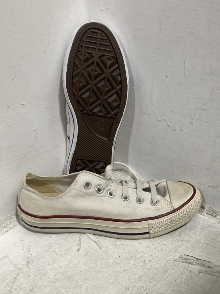 Lot 589  
            Chesterfield SR47 - Parcel Delivery Only 

                
4 X ASSORTED TRAINERS TO INCLUDE ADIDAS TRAINERS 3 & 4. (LOCATION: G4)