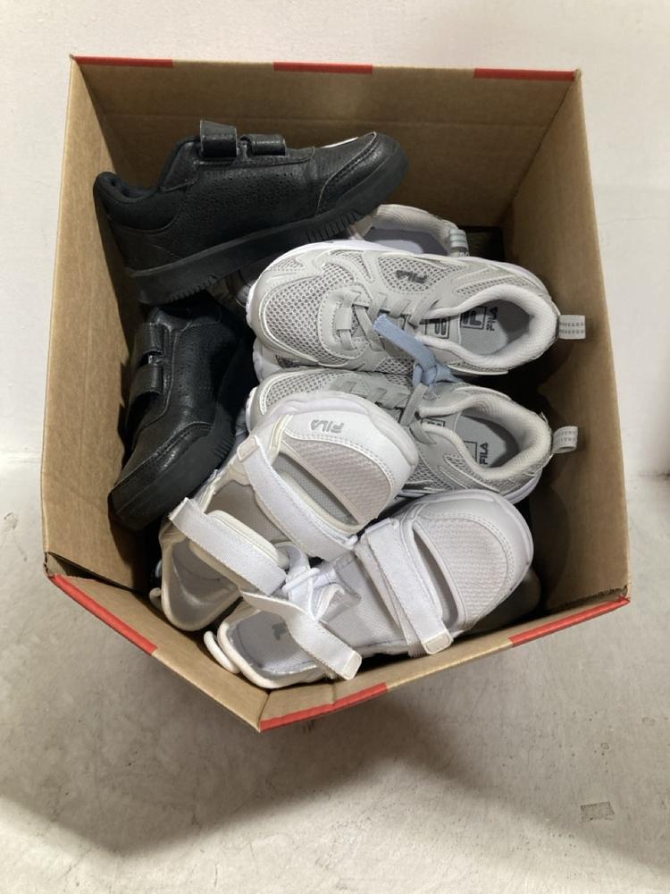 Lot 600  
            Chesterfield SR47 - Parcel Delivery Only 

                
QTY OF ASSORTED SHOES TO INCLUDE CHILDRENS ADIDAS SHOES SIZE 3.5 TO INCLUDE FILA ...