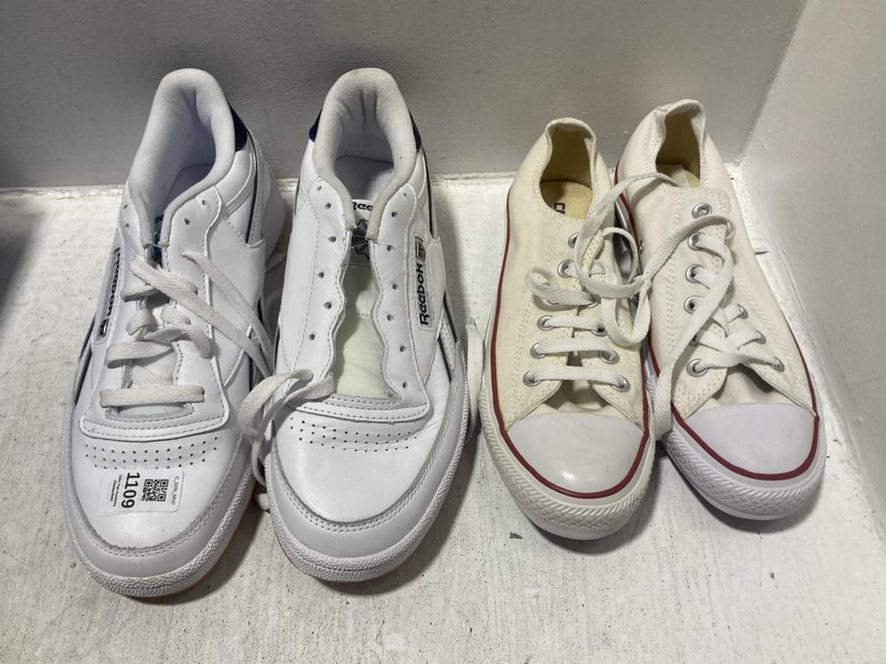 Lot 602  
            Chesterfield SR47 - Parcel Delivery Only 

                
4 X ASSORTED SHOES TO INCLUDE ADIDAS MENS SUPERSTAR 80S TRAINERS IN BURGUNDY SIZE... - Image 2