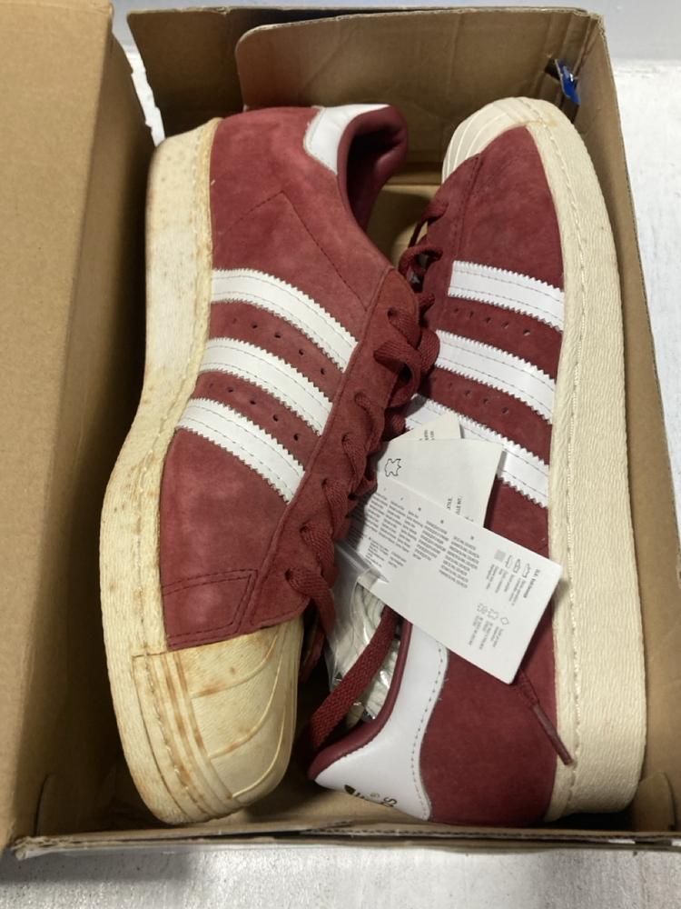 Lot 602  
            Chesterfield SR47 - Parcel Delivery Only 

                
4 X ASSORTED SHOES TO INCLUDE ADIDAS MENS SUPERSTAR 80S TRAINERS IN BURGUNDY SIZE... - Image 3
