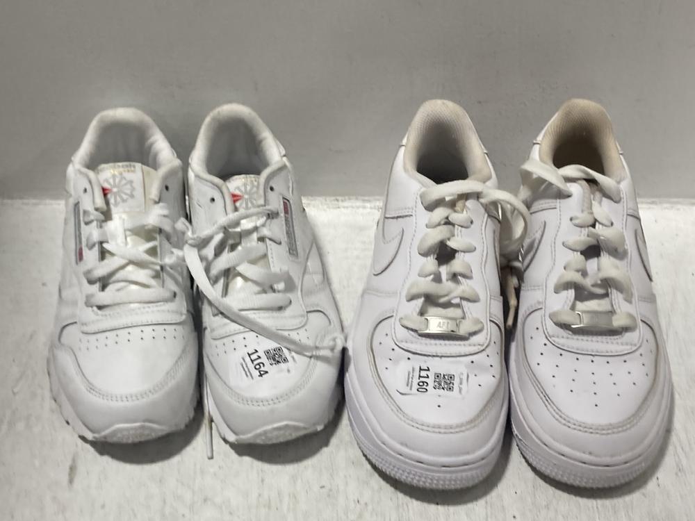 Lot 608  
            Chesterfield SR47 - Parcel Delivery Only 

                
QTY OF ASSORTED SHOES TO INCLUDE NIKE AIR FORCE 1 TRAINERS IN WHITE SIZES 2 & 5 (...