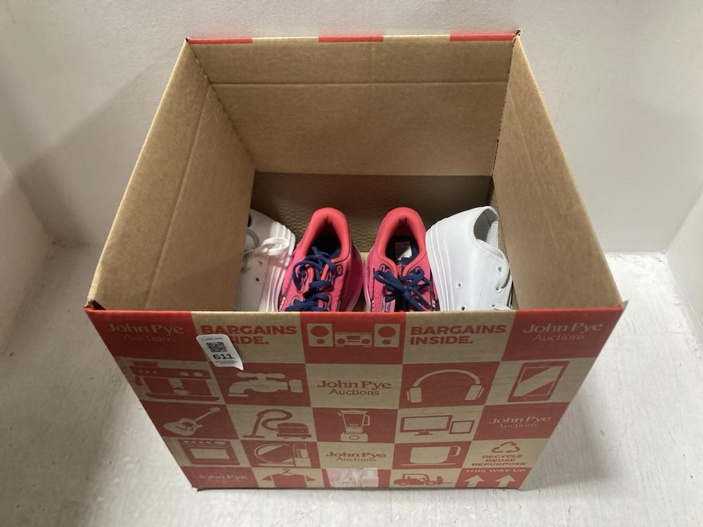 Lot 611  
            Chesterfield SR47 - Parcel Delivery Only 

                
BROOKS RUNNING SHOES IN PINK SIZE 6.5.AND CONVERSE CHUCK TAYLOR ALL STAR TRAINERS...
