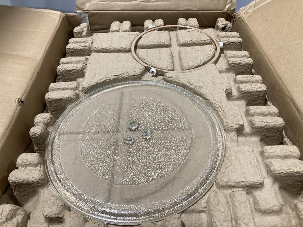 Lot 613  
            Chesterfield SR47 - Parcel Delivery Only 

                
RUSSELL HOBBS 20L 800W MICROWAVE OVEN - MODEL NO. RHMT2005B (LOCATION: G5)