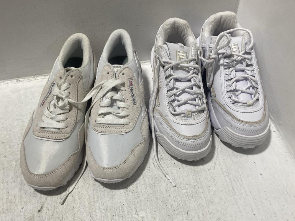 Lot 619  
            Chesterfield SR47 - Parcel Delivery Only 

                
QTY OF ASSORTED SHOES TO INCLUDE REEBOK TRAINERS IN WHITE SIZE 4 TO INCLUDE REEBO...