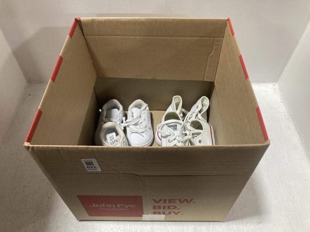 Lot 621  
            Chesterfield SR47 - Parcel Delivery Only 

                
4 X ASSORTED CHILDRENS SHOES TO INCLUDE FILA CHILDRENS TRAINERS IN PINK/WHITE SIZ...