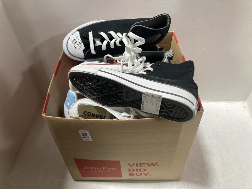 Lot 623  
            Chesterfield SR47 - Parcel Delivery Only 

                
8 X ASSORTED SHOES TO INCLUDE PUMA TRAINERS IN BLACK SIZE UK 4 TO INCLUDE PUMA TR...