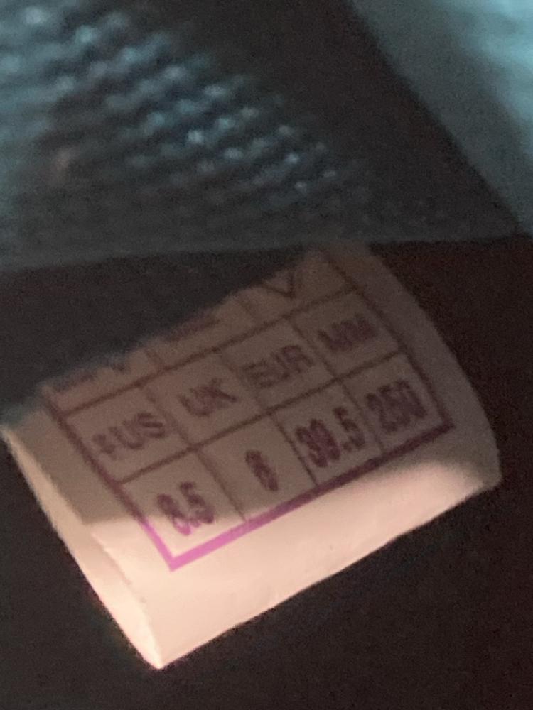 Lot 624  
            Chesterfield SR47 - Parcel Delivery Only 

                
SHAMAN CLIMBING SHOES IN BLUE/ORANGE SIZE UK 11.5 TO INCLUDE ELEKTRA CLIMBING SHO... - Image 4