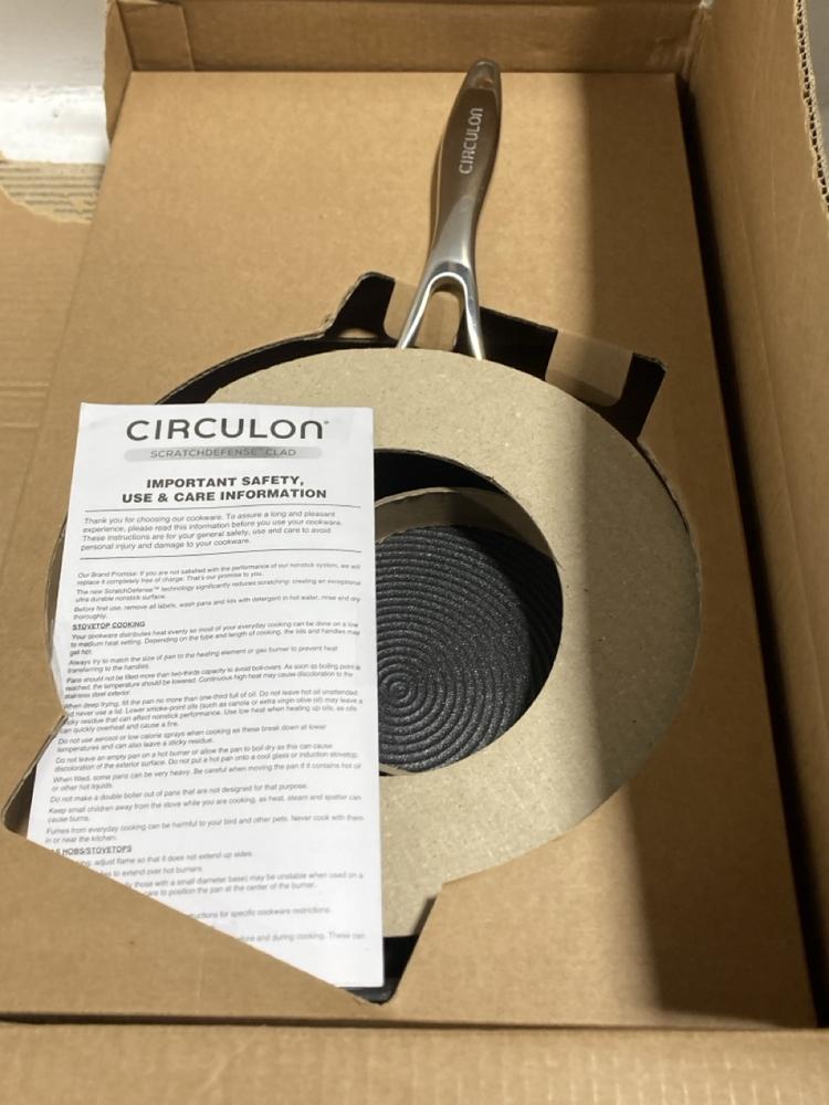 Lot 631  
            Chesterfield SR47 - Parcel Delivery Only 

                
3 X ASSORTED KITCHENWARES TO INCLUDE 5 PIECE COOKWARE SET (LOCATION: G6)