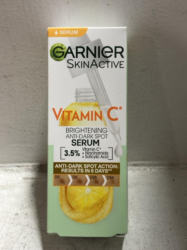 Lot 635  
            Chesterfield SR47 - Parcel Delivery Only 

                
20 X GARNIER SKIN ACTIVE VITAMIN C BRIGHTENING ANTI DARK SPOT SERUM 30ML TOTAL OR... - Image 2