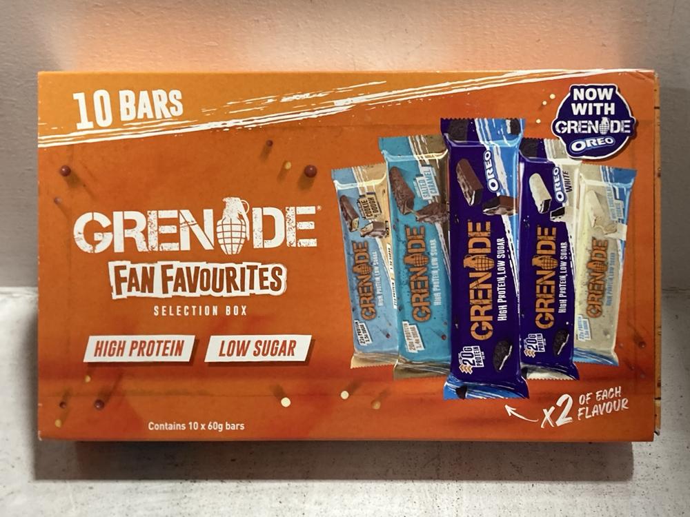 Lot 639  
            Chesterfield SR47 - Parcel Delivery Only 

                
6 X GRENADE FAN FAVOURITES SELECTION BOX (10 X 60G) - BB MAY HAVE EXPIRED TOTAL O...