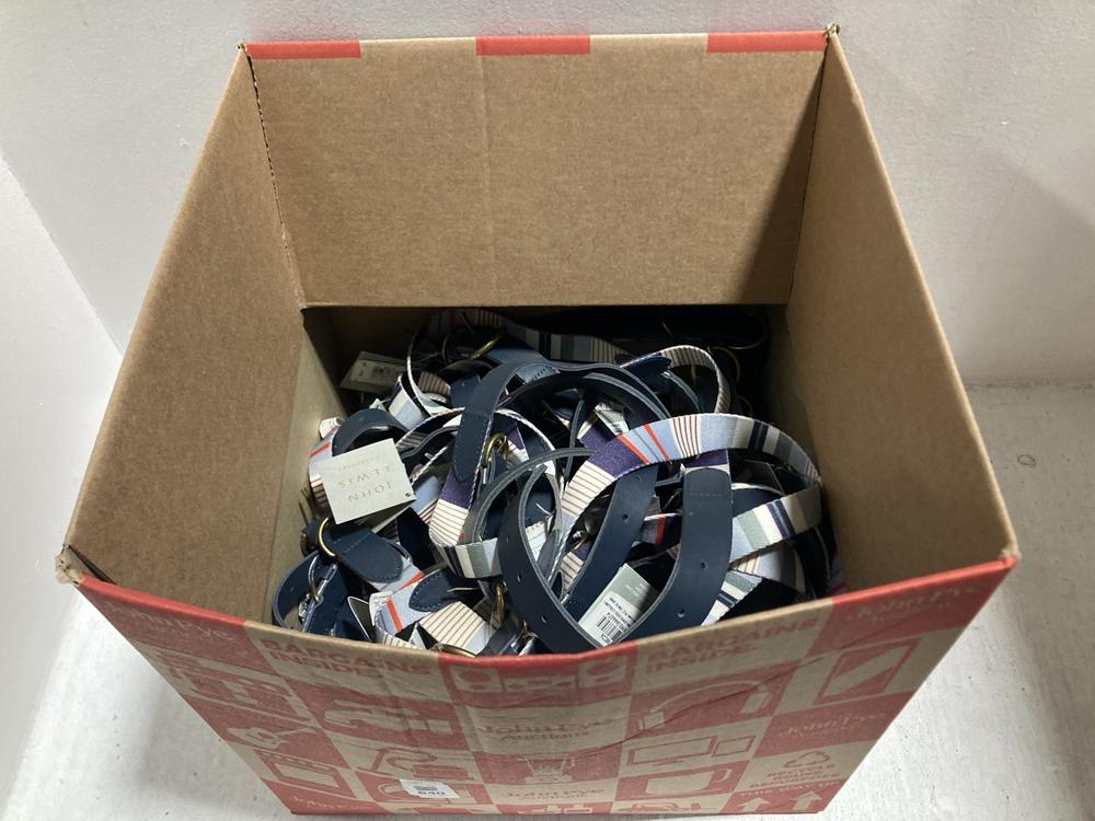 Lot 640  
            Chesterfield SR47 - Parcel Delivery Only 

                
BOX OF JOHN LEWIS DOG COLLARS IN MULTICOLOUR -80014 (LOCATION: G6)