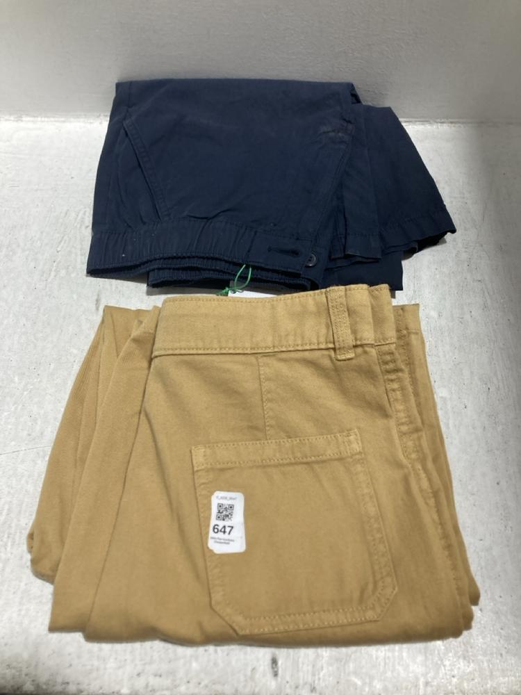 Lot 647  
            Chesterfield SR47 - Parcel Delivery Only 

                
JOHN LEWIS JEANS IN TAN SIZE 12 YRS TO INCLUDE JOHN LEWIS TROUSERS IN NAVY SIZE 1...