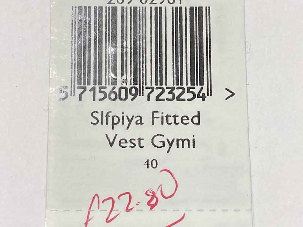 Lot 648  
            Chesterfield SR47 - Parcel Delivery Only 

                
5 X ASSORTED CLOTHING TO INCLUDE SUIT TROUSERS IN NAVY SIZE 32R (LOCATION: G7)