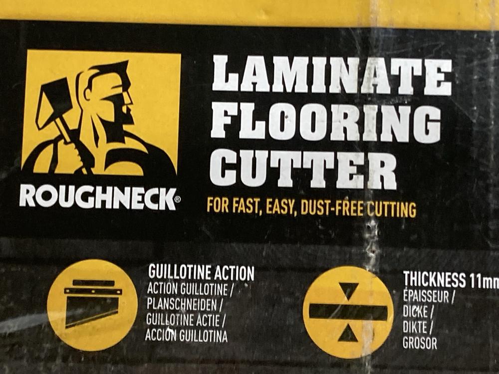 Lot 681  
            Chesterfield SR47 - Parcel Delivery Only 

                
ROUGHNECK LAMINATE FLOORING CUTTER (LOCATION: G8)