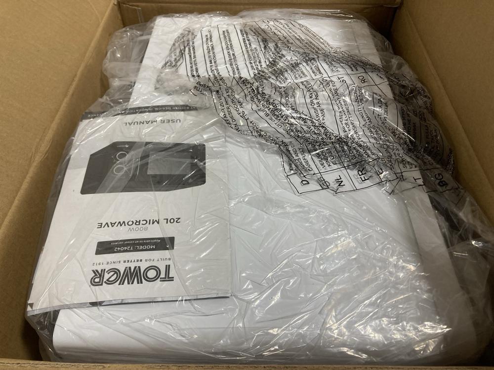 Lot 695  
            Chesterfield SR47 - Parcel Delivery Only 

                
TOWER 800W 20L MICROWAVE OVEN (LOCATION: G8)