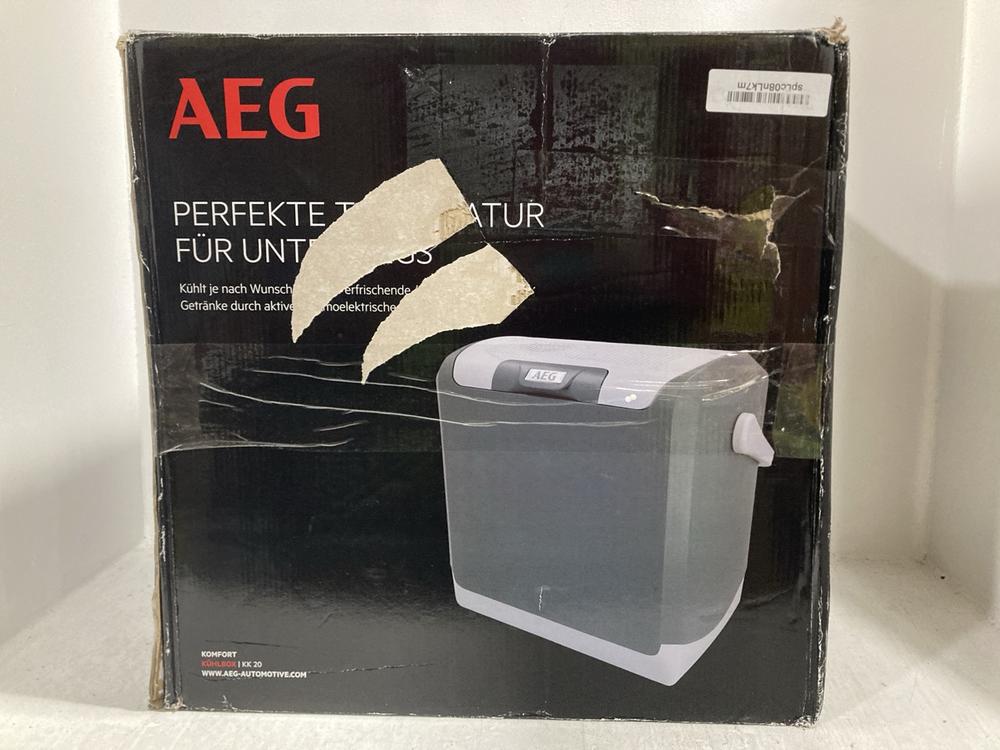 Lot 699  
            Chesterfield SR47 - Parcel Delivery Only 

                
AEG KK20 COOLING BOX (LOCATION: G8)