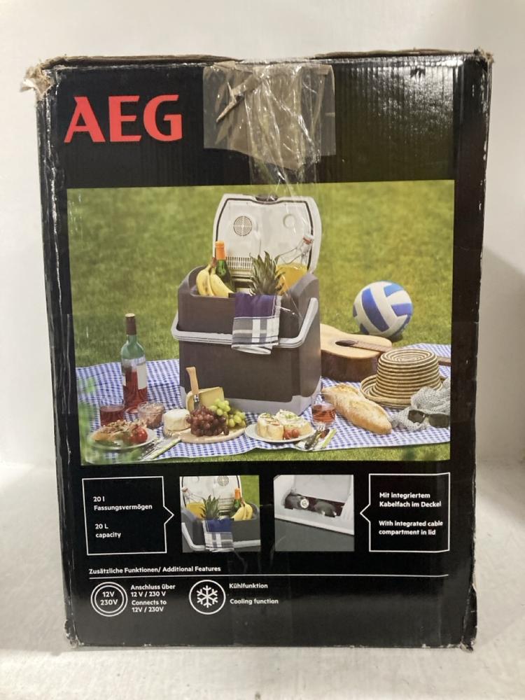 Lot 699  
            Chesterfield SR47 - Parcel Delivery Only 

                
AEG KK20 COOLING BOX (LOCATION: G8) - Image 4
