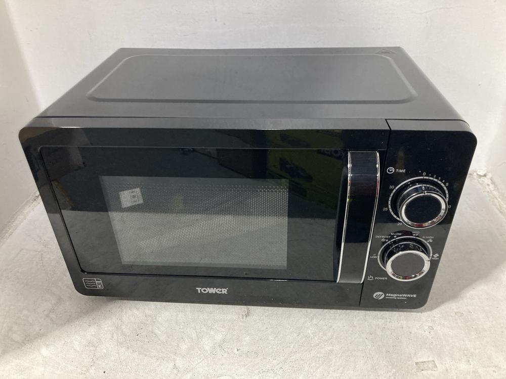 Lot 717  
            Chesterfield SR47 - Parcel Delivery Only 

                
TOWER BLACK 800W MANUAL MICROWAVE. (LOCATION: G9) - Image 2
