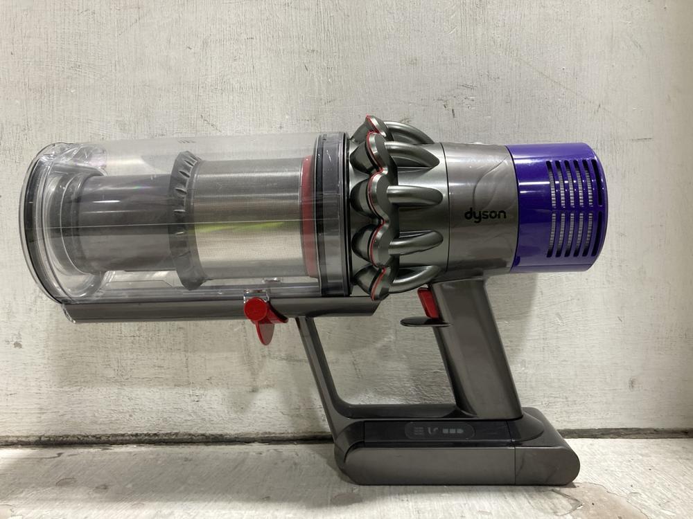 Lot 740  
            Chesterfield SR47 - Parcel Delivery Only 

                
DYSON V8 ADVANCED CORDLESS HOOVER T8T-UK-UGJ6398 ORIGINAL RRP £329 (LOCATION: G10) - Image 2