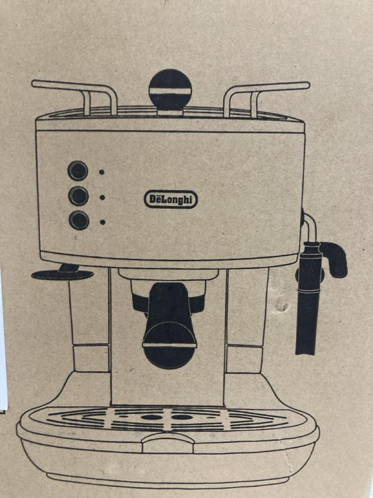 Lot 750  
            Chesterfield SR47 - Parcel Delivery Only 

                
DELONGHI VINTAGE ICONA BARISTA PUMP COFFEE MACHINE. ORIGINAL RRP £230 (LOCATION: ...