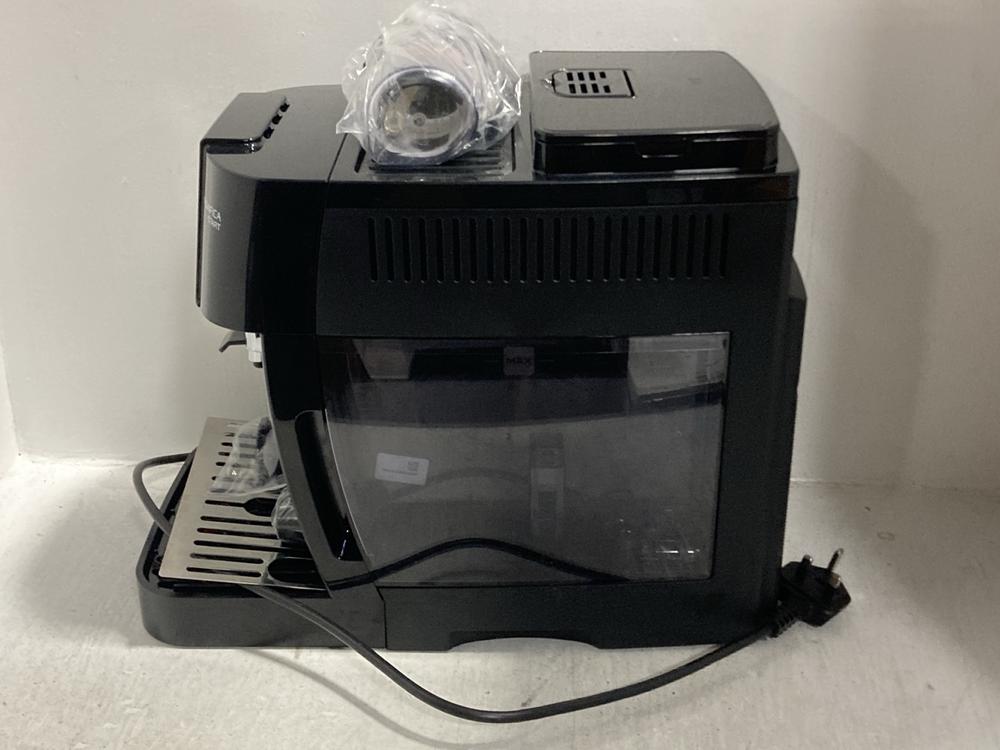 Lot 761  
            Chesterfield SR47 - Parcel Delivery Only 

                
DELONGHI MAGNIFICA START COFFEE MACHINE. ORIGINAL RRP £320 (LOCATION: G11) - Image 2