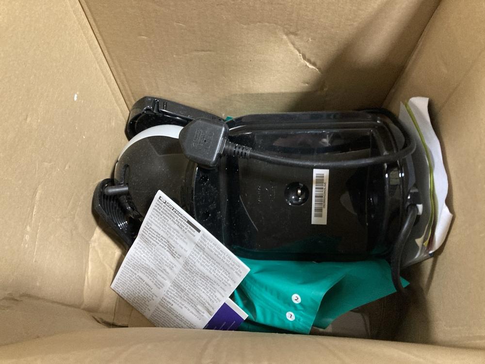 Lot 768  
            Chesterfield SR47 - Parcel Delivery Only 

                
NESCAFE DOLCE GUSTO MINI ME STARTER KIT TO INCLUDE NESCAFE DOLCE GUSTO PICCOLO XS... - Image 2