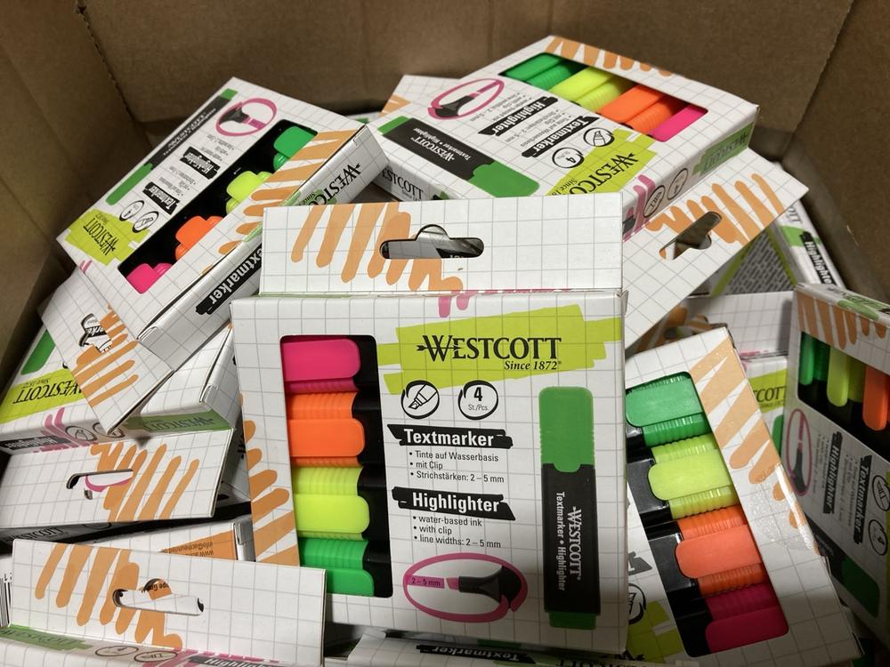 Lot 854  
            Chesterfield SR47 - Parcel Delivery Only 

                
40X WESTCOTT SINCE 1872 TEXT MARKER / HIGHLIGHTER (LOCATION: H2)