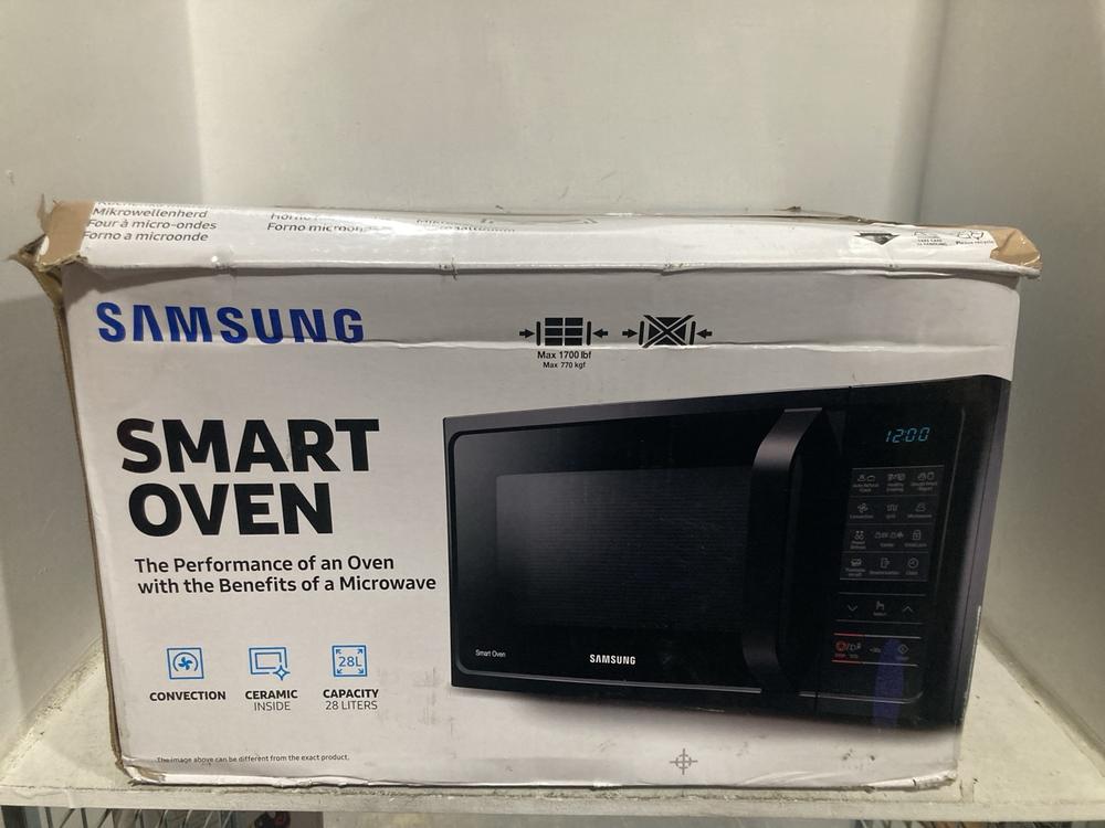 Lot 915  
            Chesterfield SR47 - Parcel Delivery Only 

                
SAMSUNG 28L SMART OVEN (LOCATION: H3)