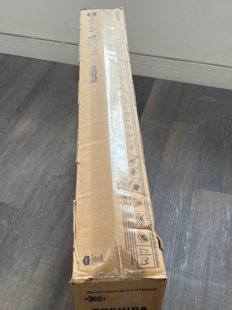 Lot 12  
            Chesterfield Tech - Collection or Optional Delivery Available 

                
TOSHIBA FULL HD SMART VIDAA 40" TV (ORIGINAL RRP - £199): MODEL NO LV2553DB (WITH...