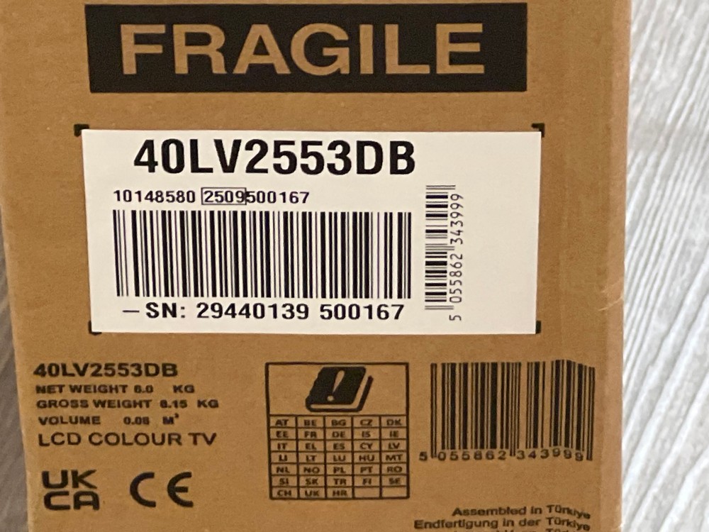 Lot 12  
            Chesterfield Tech - Collection or Optional Delivery Available 

                
TOSHIBA FULL HD SMART VIDAA 40" TV (ORIGINAL RRP - £199): MODEL NO LV2553DB (WITH...