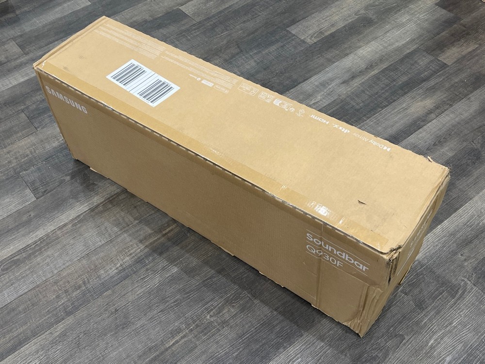 Lot 2  
            Chesterfield Tech - Collection or Optional Delivery Available 

                
SAMSUNG Q930F SOUNDBAR (ORIGINAL RRP - £478.00). (WITH BOX) [JPTC89122] (LOCATION...