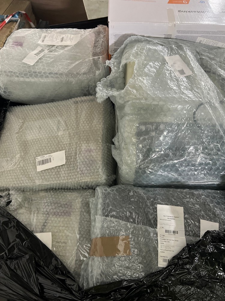 Lot 33  
            Chesterfield Tech - Collection or Optional Delivery Available 

                
PALLET OF ASSORTED PRINTERS TO INCLUDE PRINTERS. [JPTC88602] (LOCATION: TECH) (KE...