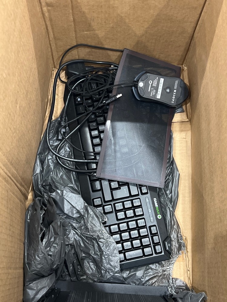 Lot 4  
            Chesterfield Tech - Collection or Optional Delivery Available 

                
WITH MOTHERBOARD AND CPU COOLER PC CASE. (WITH BOX) [JPTC89146] (LOCATION: TECH)