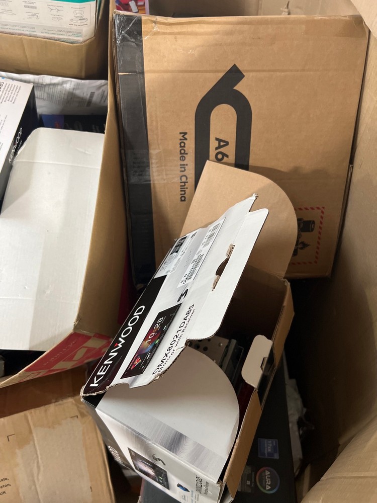 Lot 61  
            Chesterfield Tech - Collection or Optional Delivery Available 

                
PALLET OF ASSORTED TECH ITEMS. [JPTC89171] (LOCATION: TECH) (KERBSIDE PALLET DELI...