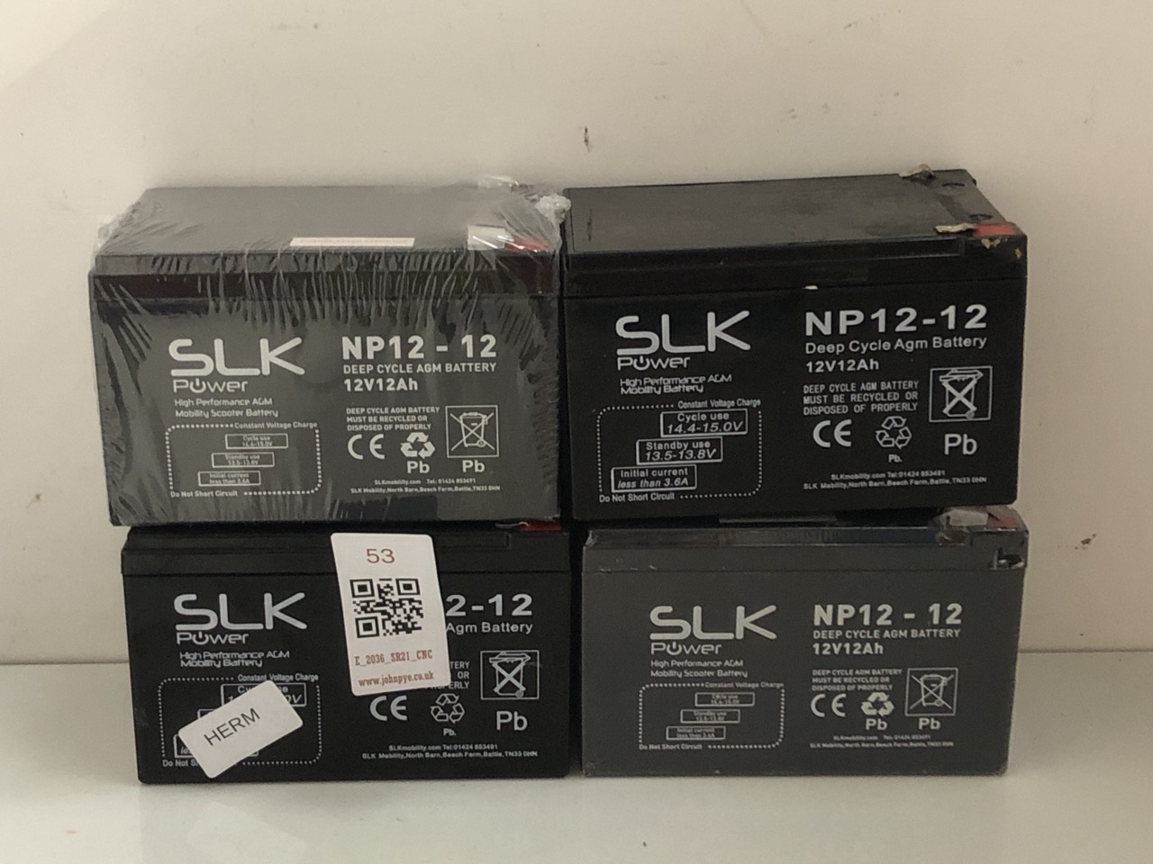 Lot 53  
            Edinburgh SR21 - Collection Only 

                
4 X SLK POWER NP 12-12 DEEP CYCLE AGM BATTERY - COLLECTION ONLY - LOCATION BACK RACK
